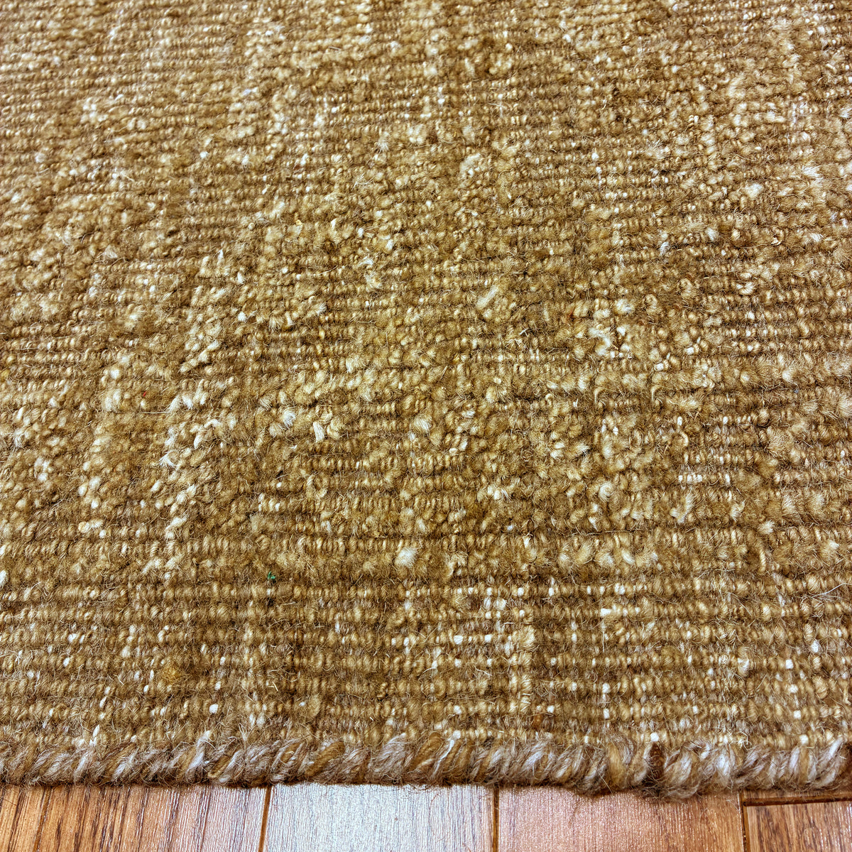 Vintage Harmony, Khaki