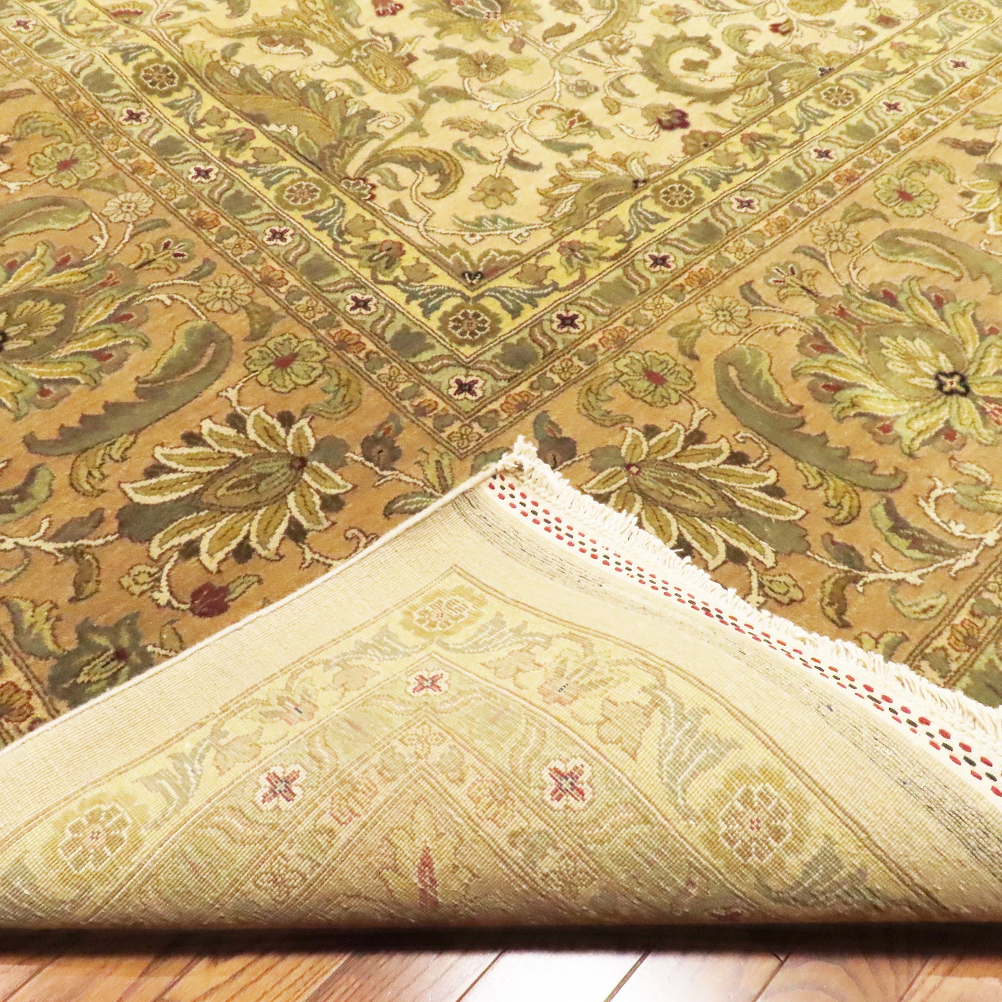 Dorchester, Ivory/Tan