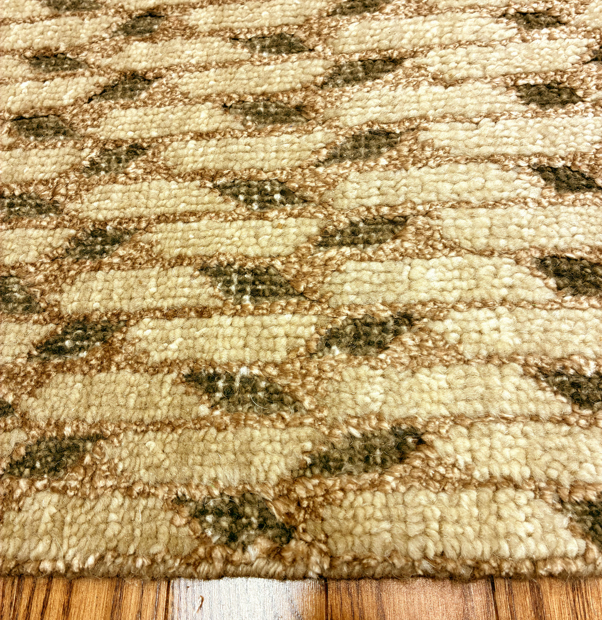 Tyrell, Oyster-Spruce
