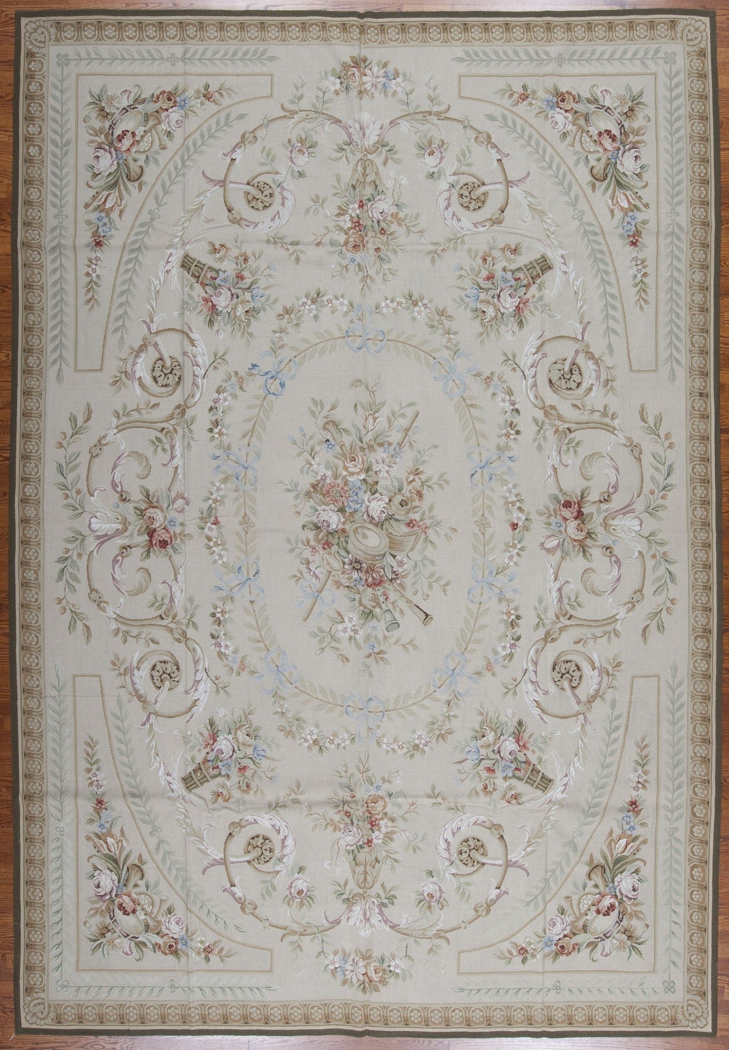 112185 Gros Point Needlepoint Hn-11