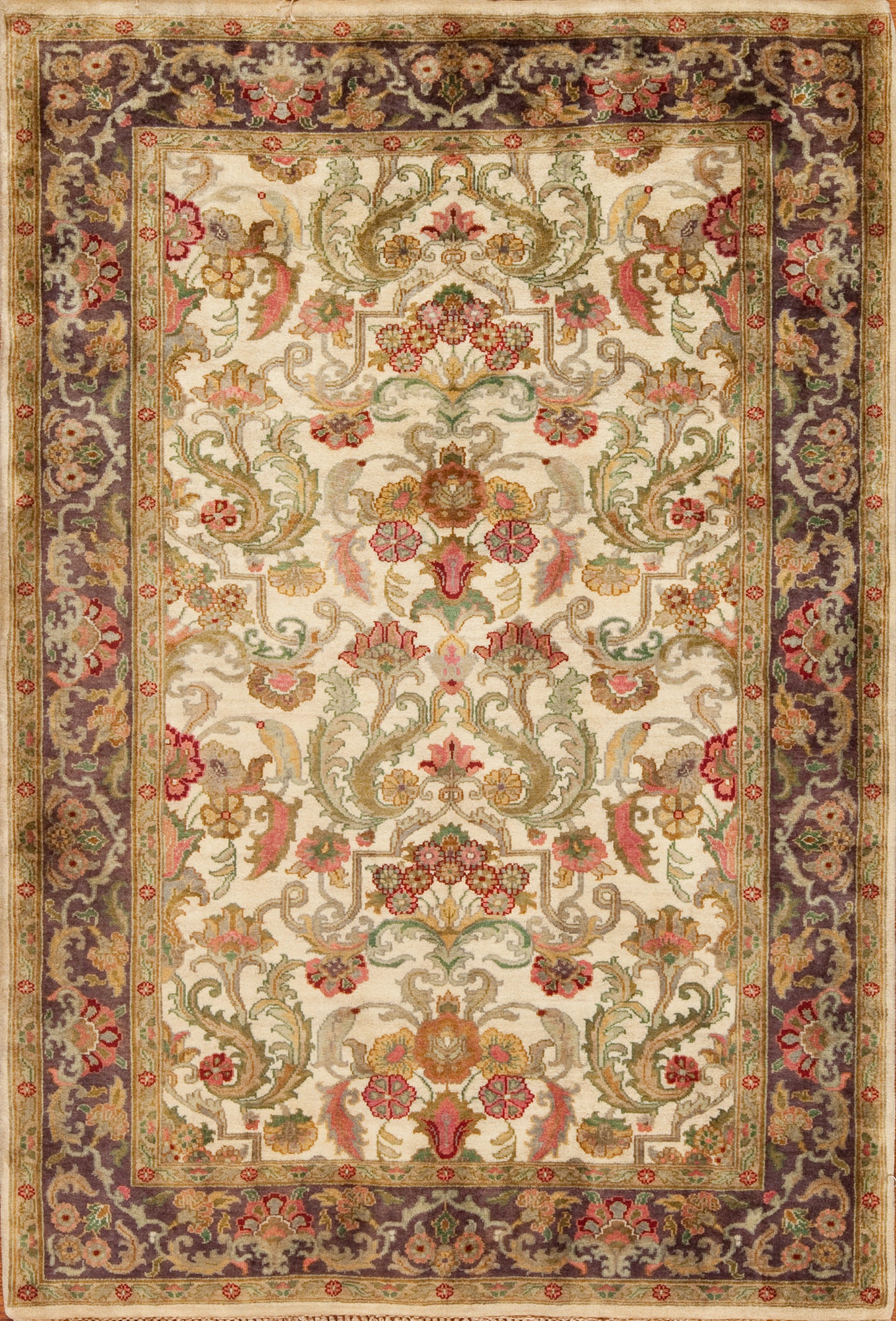 Glamour, Ivory/Aubergine