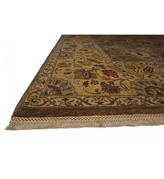 Elysee, Fawn/Light Gold