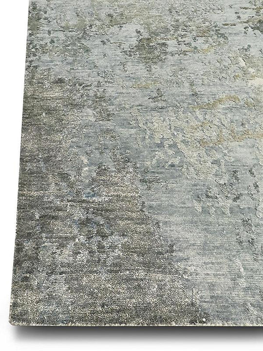 Sassy, Silver-Blue